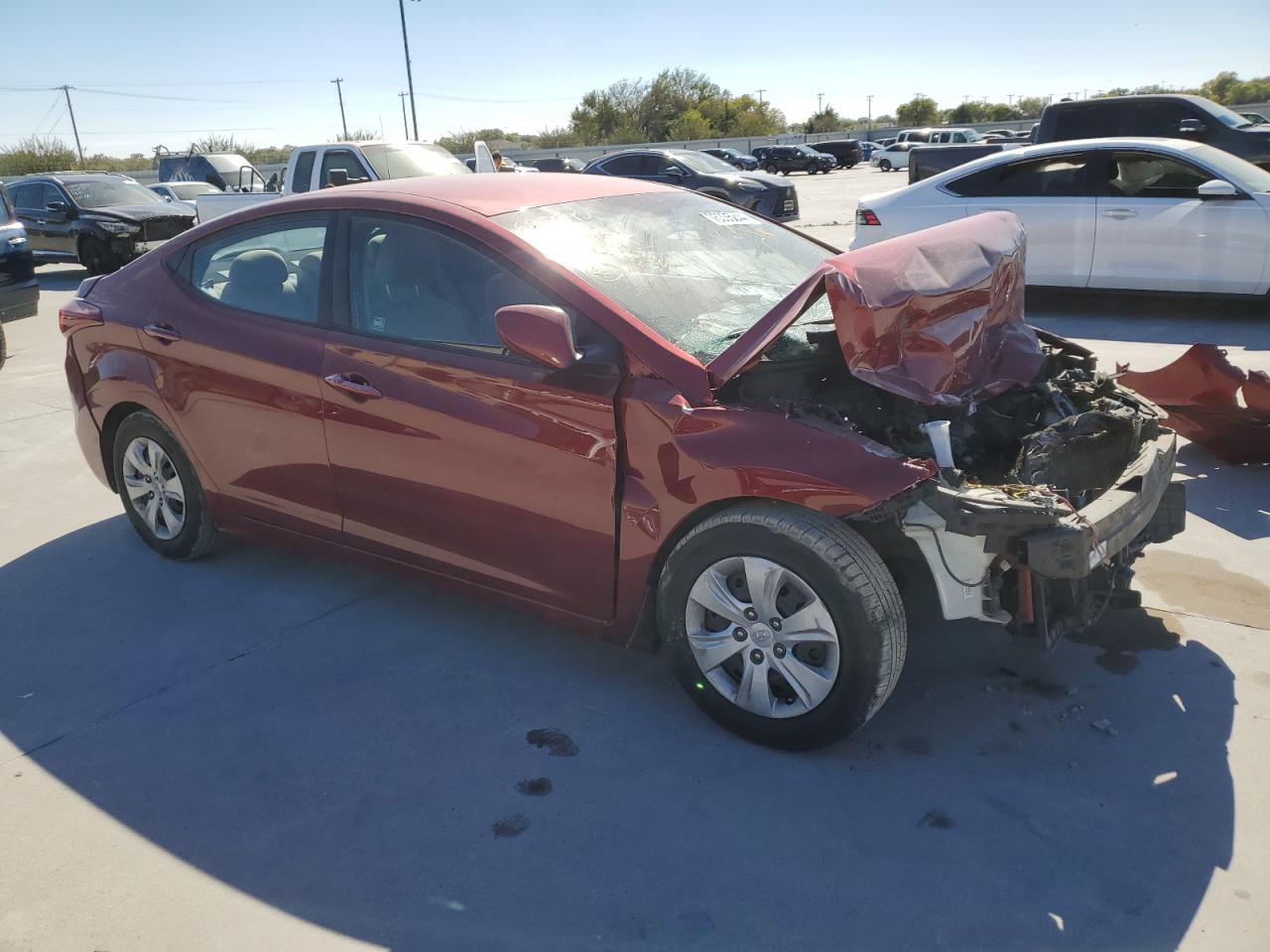 2016 Hyundai Elantra - Image 4