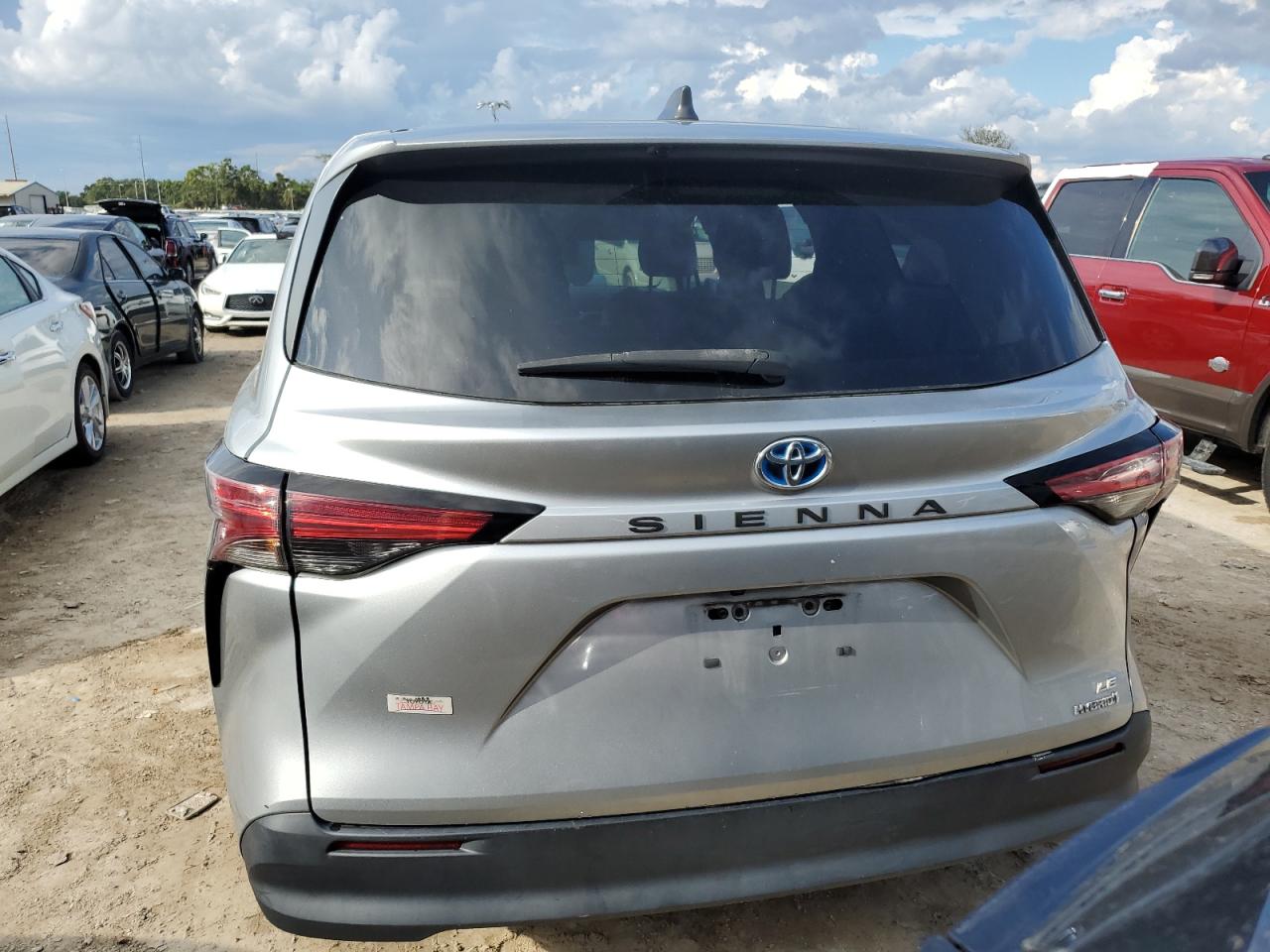 5TDKRKECXMS044300 2021 Toyota Sienna Le