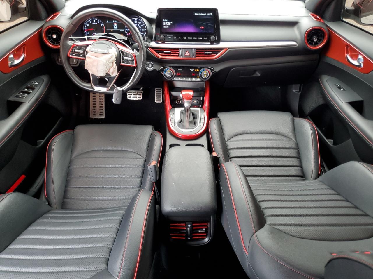 2023 Kia Forte - Image 8
