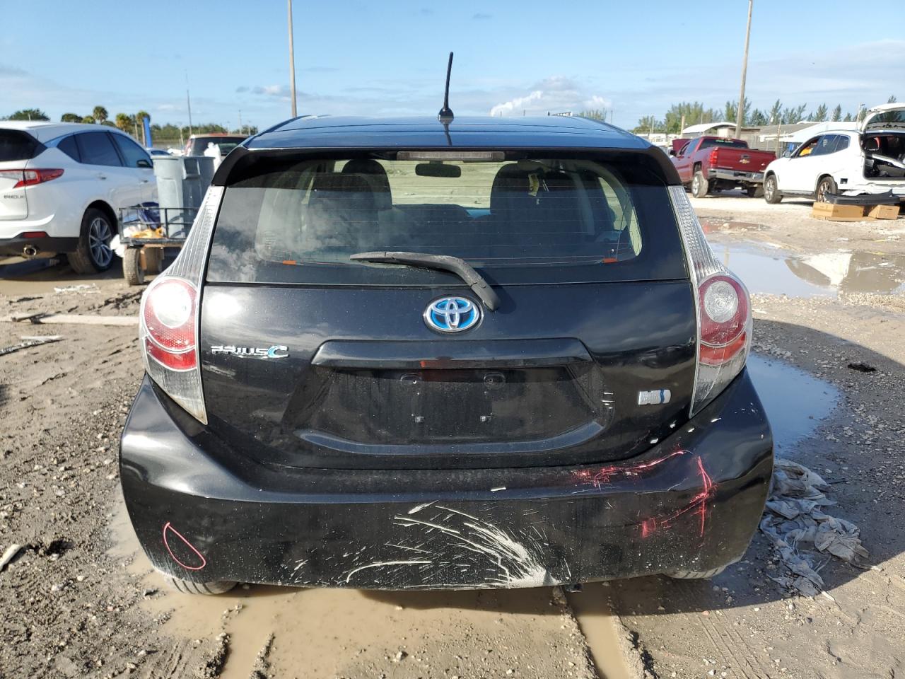 2014 Toyota Prius C VIN: JTDKDTB38E1560825 Lot: 76863264