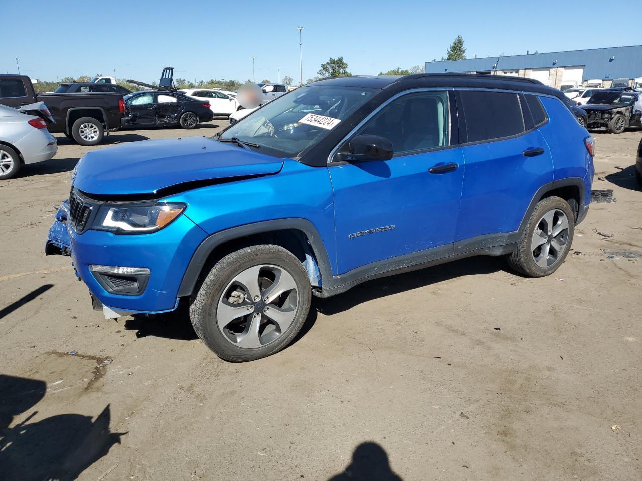 2018 Jeep Compass Latitude VIN: 3C4NJDBB4JT360255 Lot: 75344224