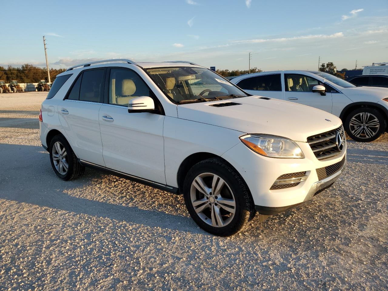 VIN 4JGDA0EB6FA540850 2015 MERCEDES-BENZ M-CLASS no.4