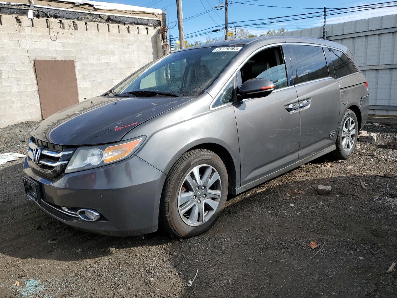 2015 Honda Odyssey Touring VIN: 5FNRL5H90FB045352 Lot: 75729564