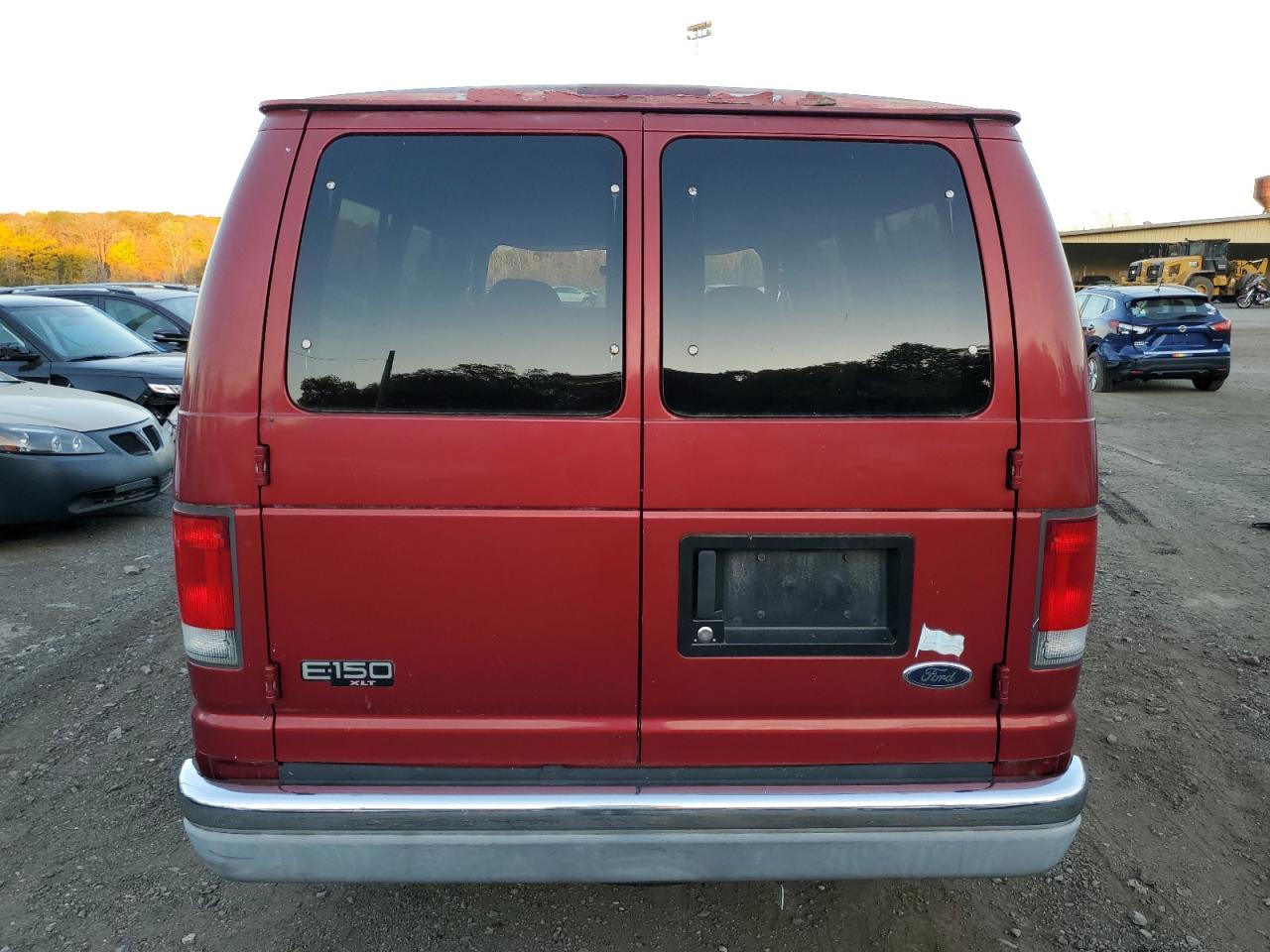 1FMRE11W0YHB98637 2000 Ford Econoline E150 Wagon