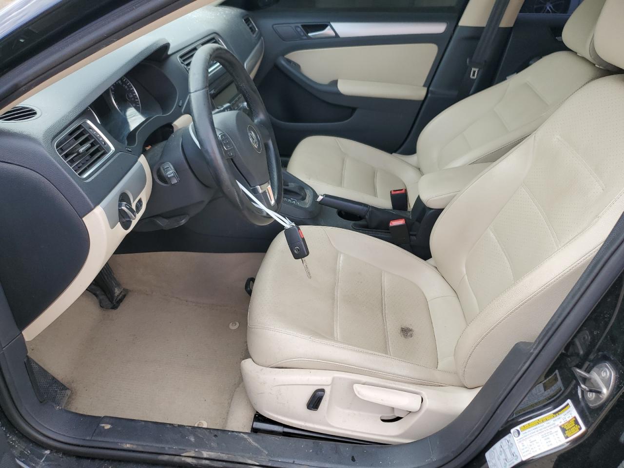 2014 Volkswagen Jetta - Image 7