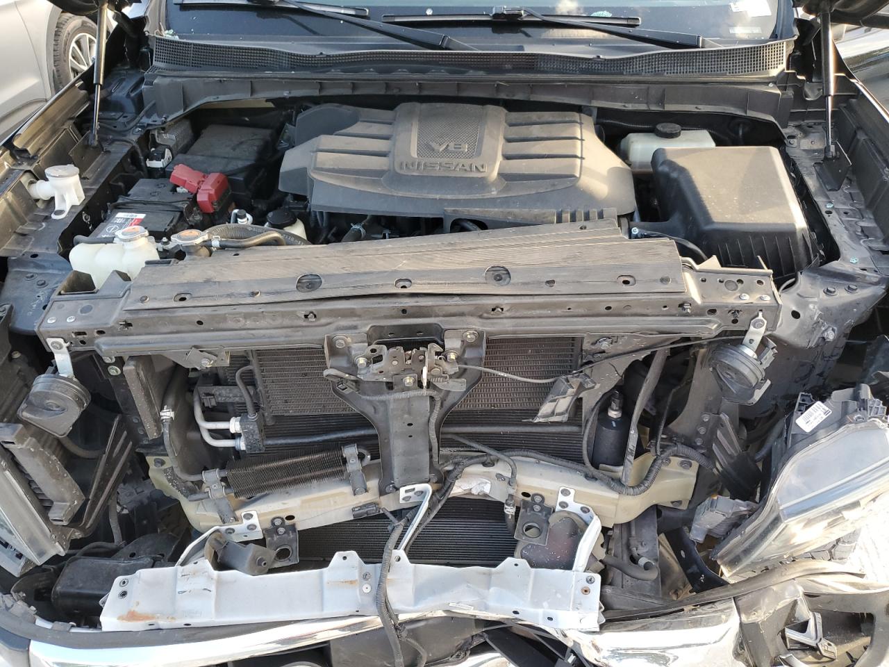 2021 Nissan Titan - Image 11