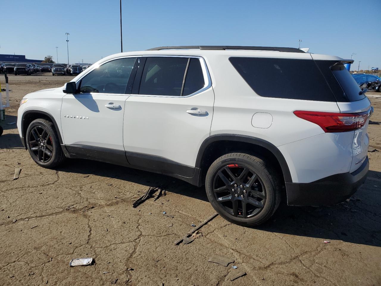 2020 Chevrolet Traverse - Image 2