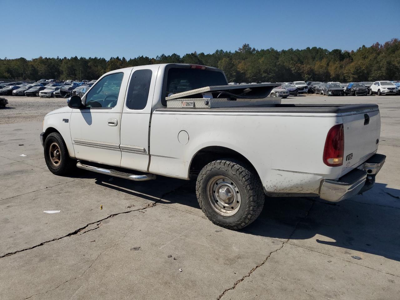 2001 Ford F-150 - Image 2