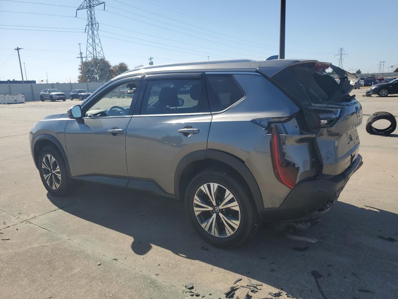 2021 Nissan Rogue - Image 2