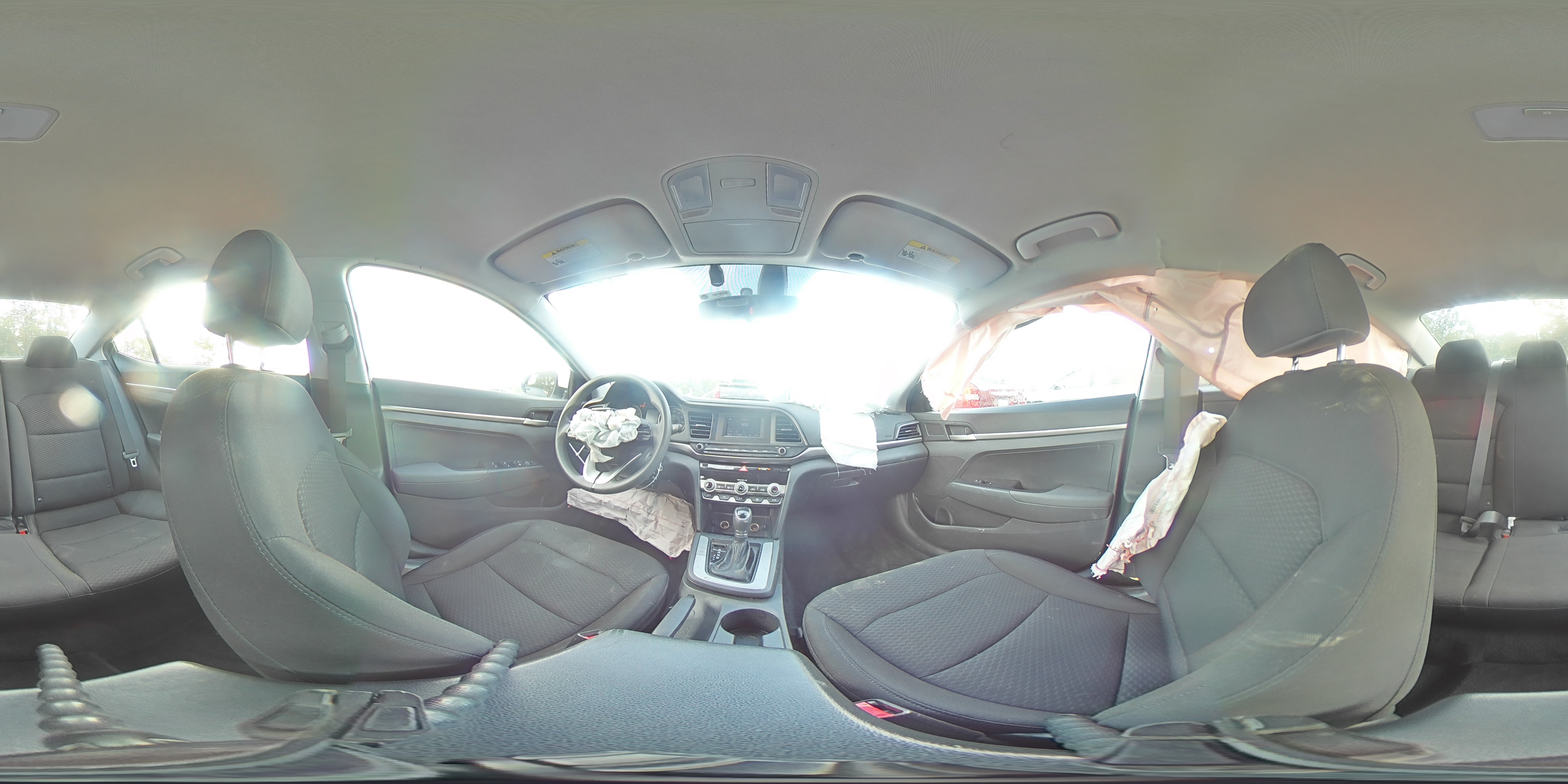 2020 Hyundai Elantra - Image 15