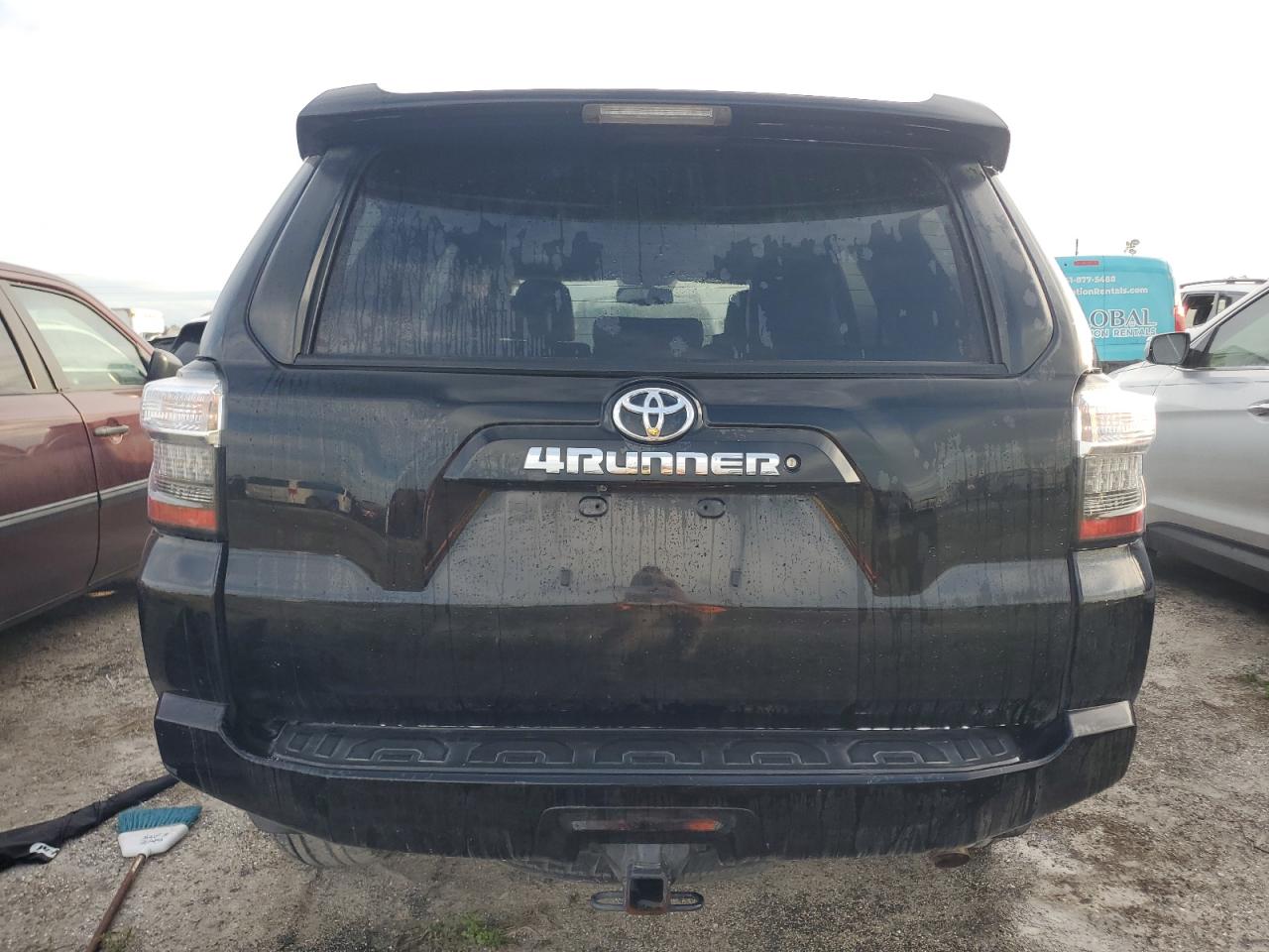 JTEZU5JRXE5081892 2014 Toyota 4Runner Sr5