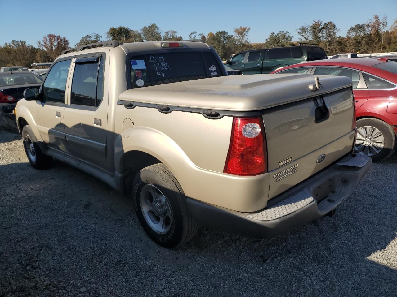2005 Ford Explorer - Image 2