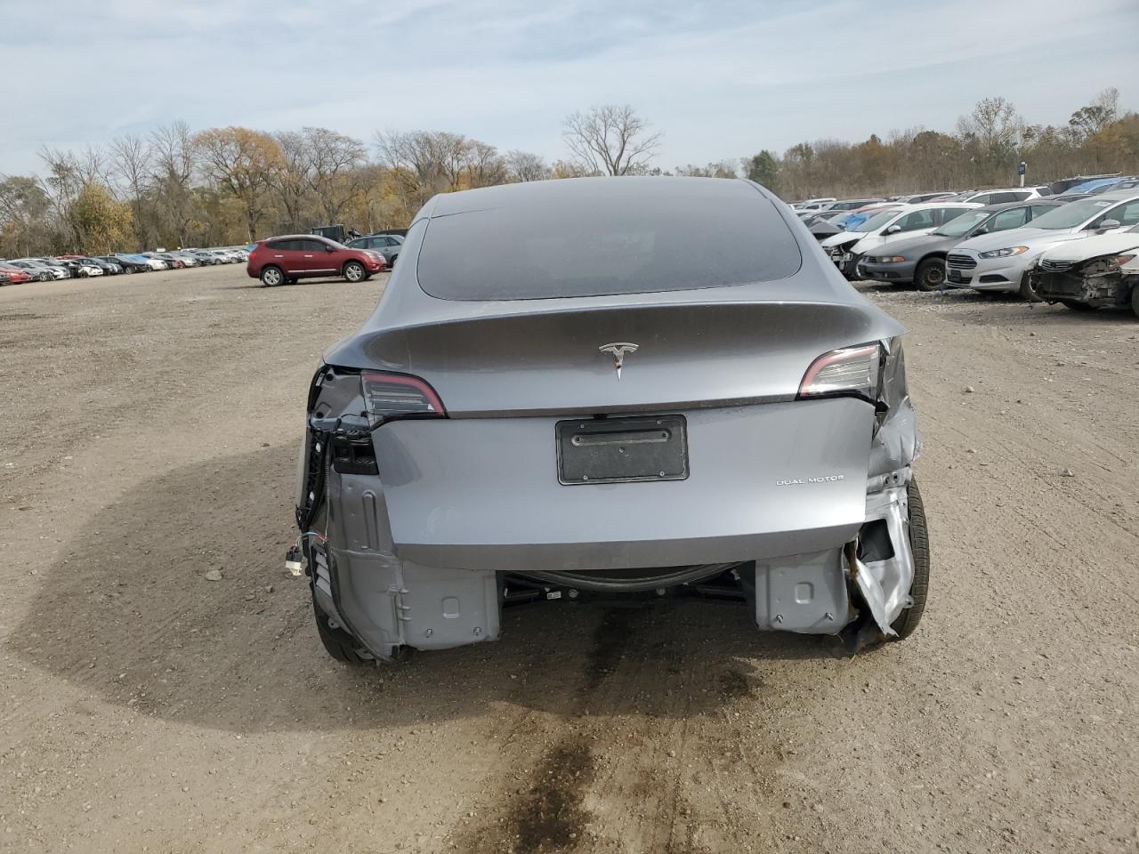 2024 Tesla Model Y VIN: 7SAYGAEE0RF168523 Lot: 78445944