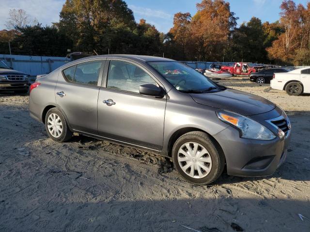  NISSAN VERSA 2018 Szary