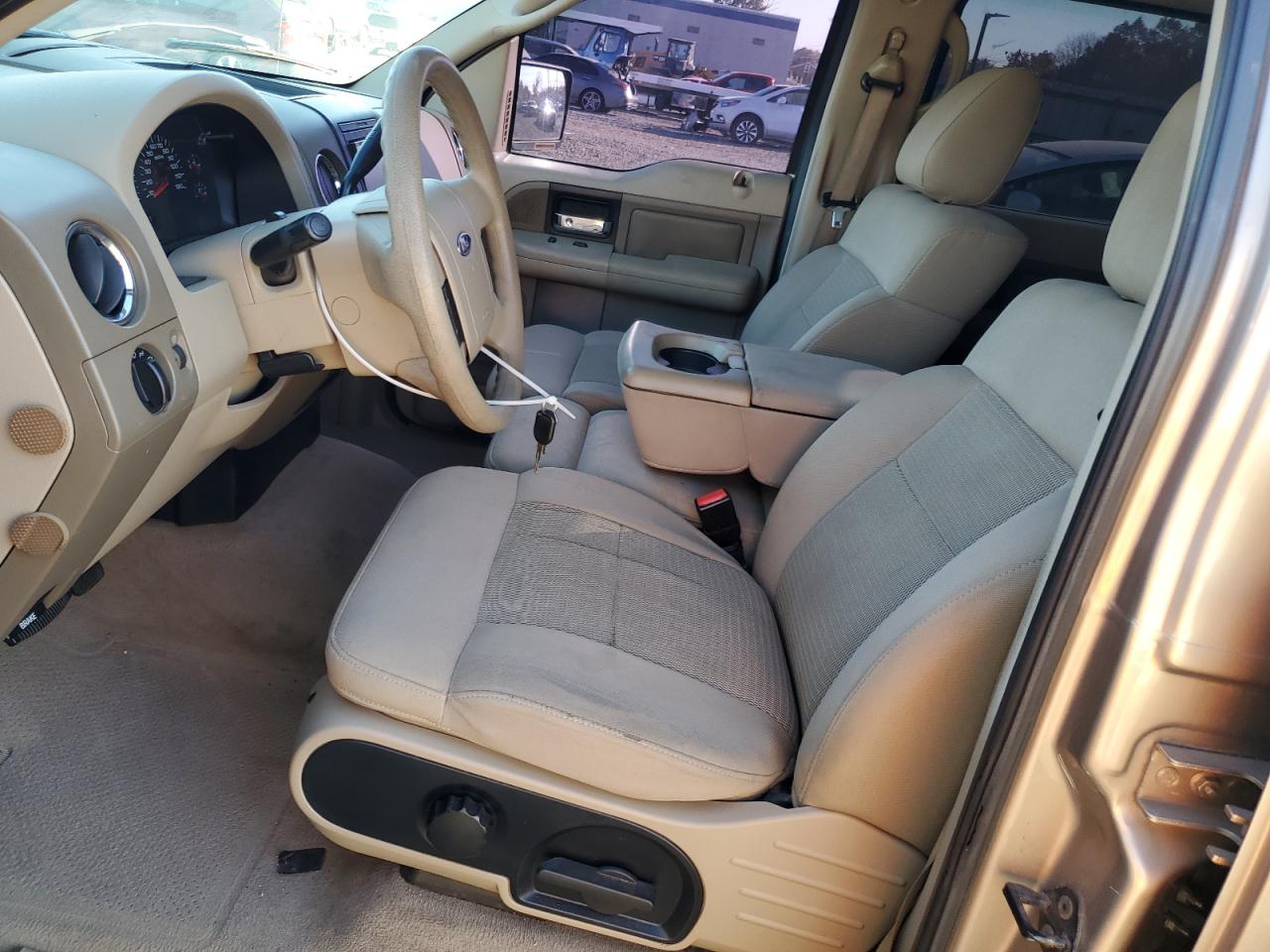 2004 Ford F-150 - Image 7