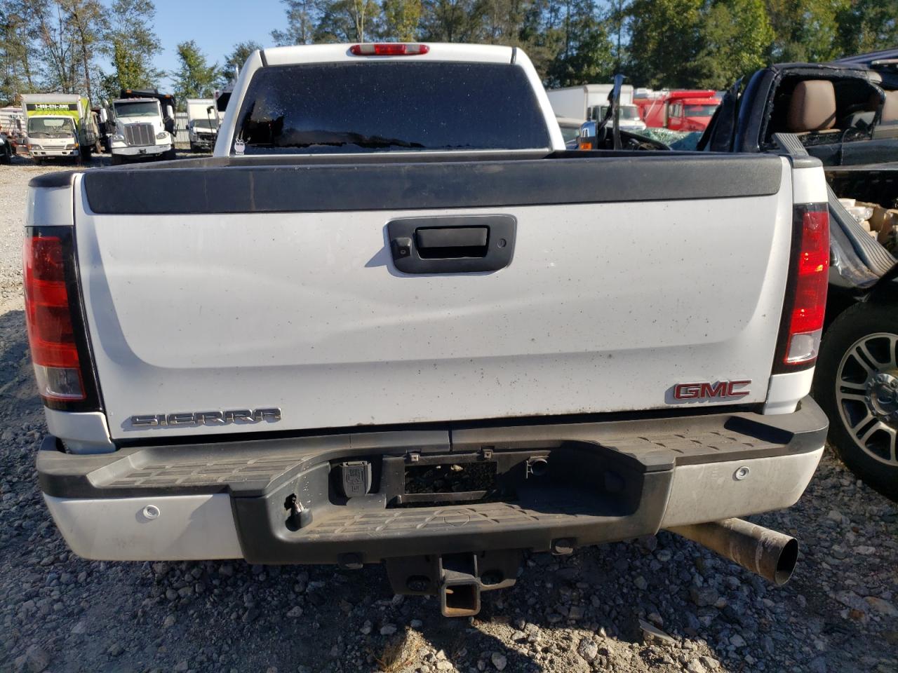 2014 GMC Sierra - Image 6