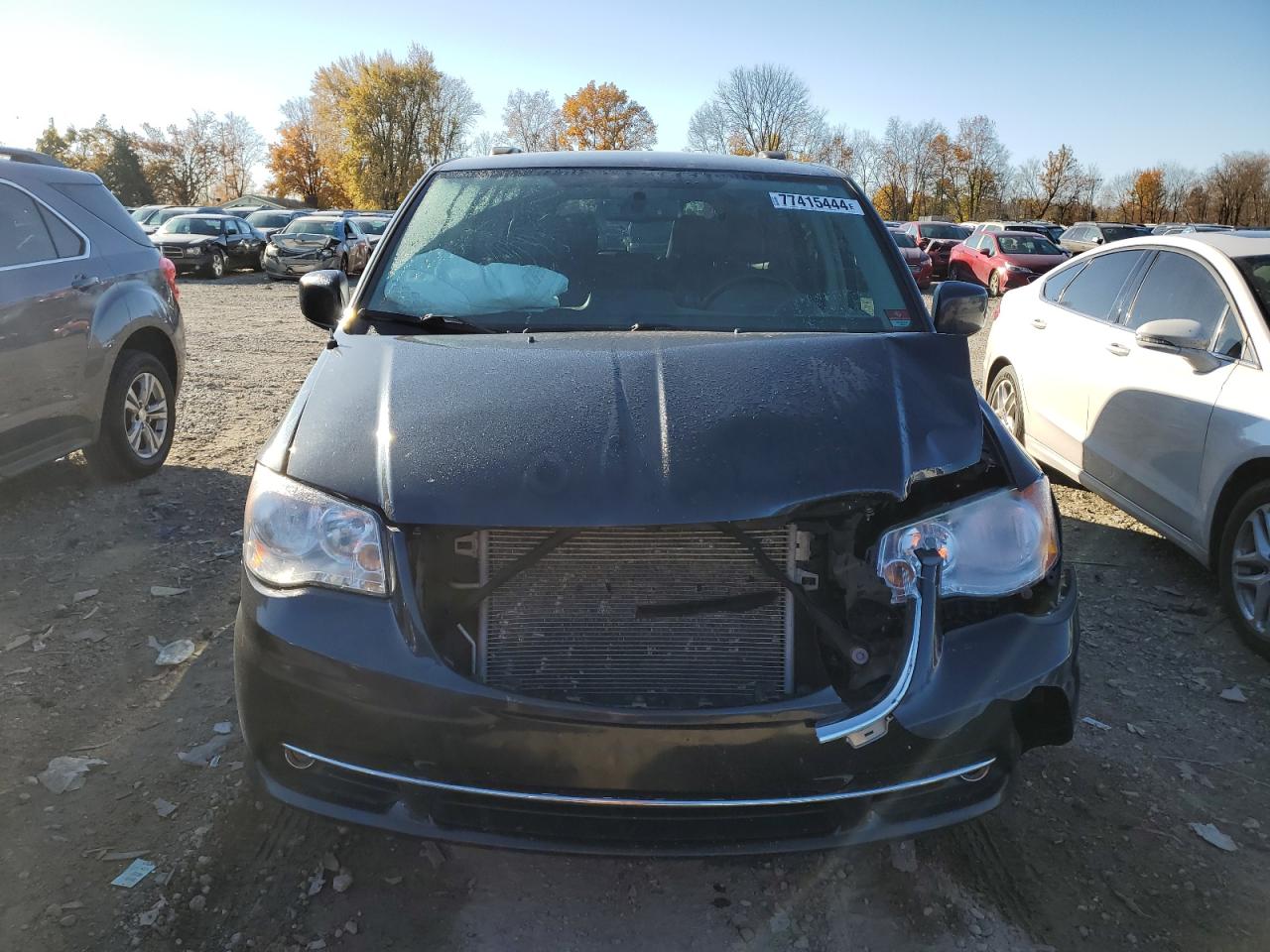 2014 Chrysler Town & Country - Image 5