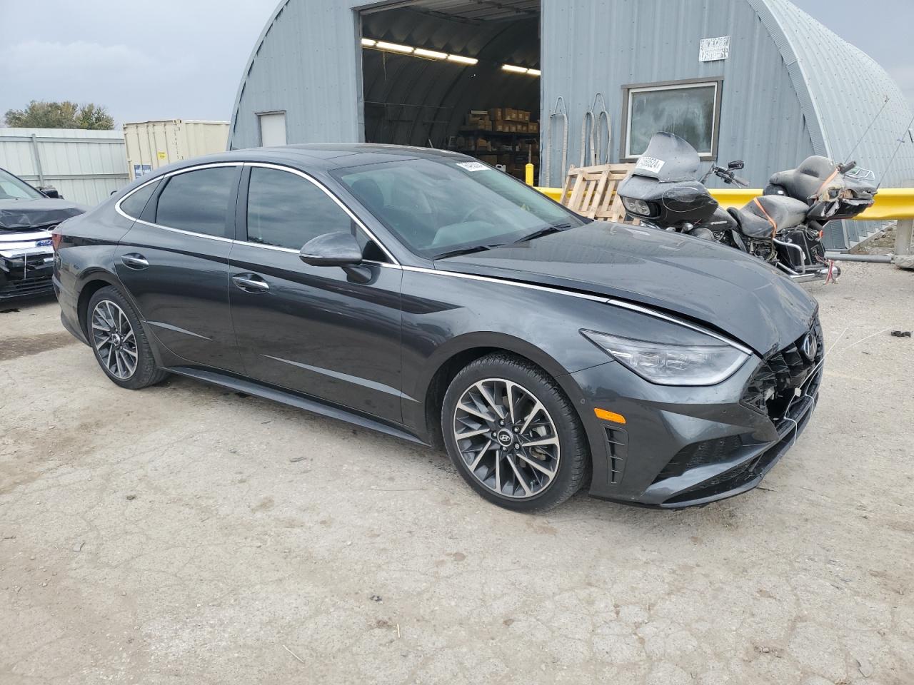 2022 Hyundai Sonata - Image 4