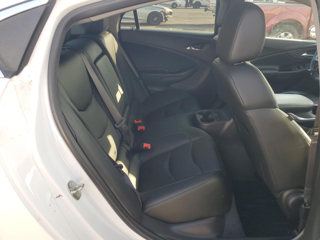 2017 Chevrolet Volt - Image 10