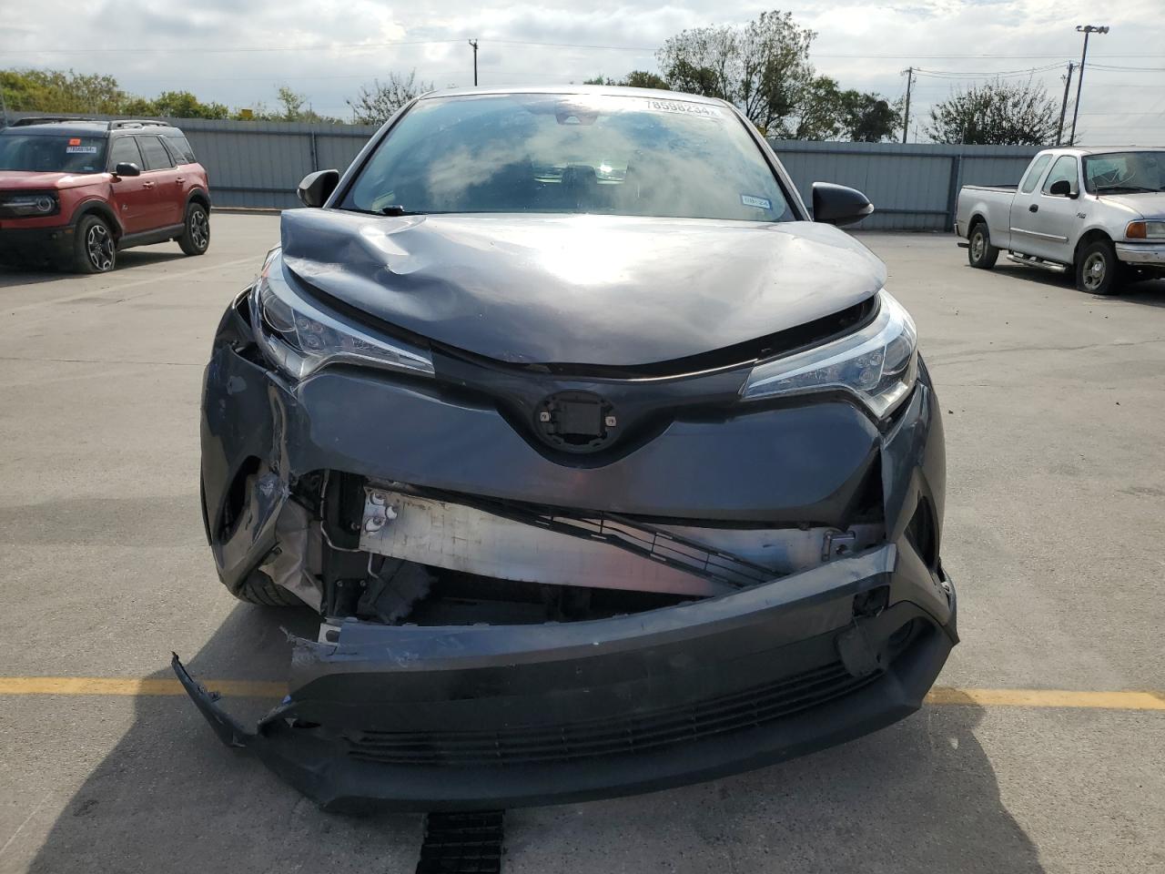 2019 Toyota C-HR - Image 5