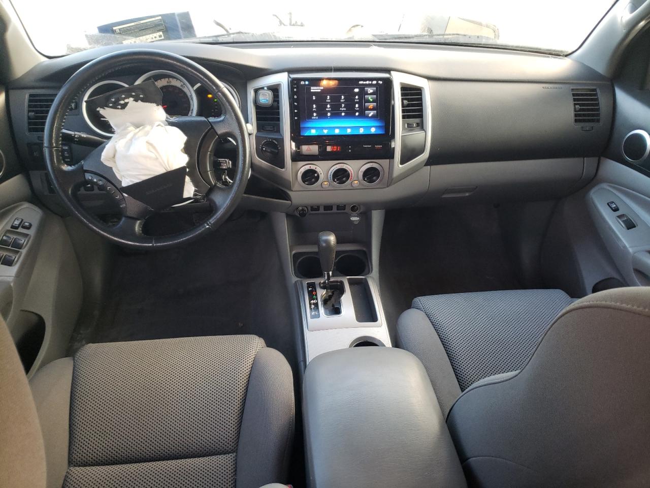 2011 Toyota Tacoma - Image 8