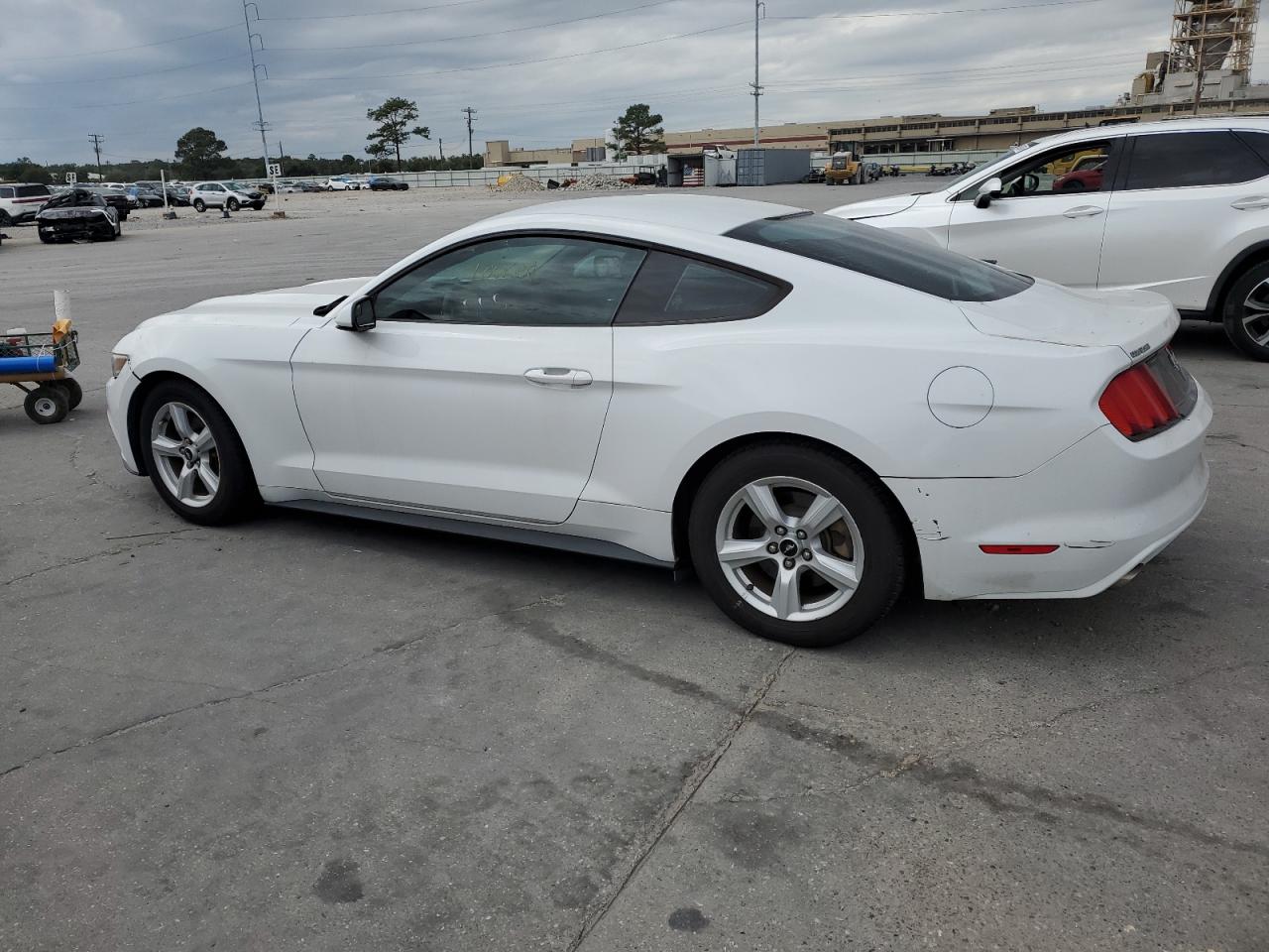 1FA6P8AM4G5215101 2016 FORD MUSTANG - Image 2