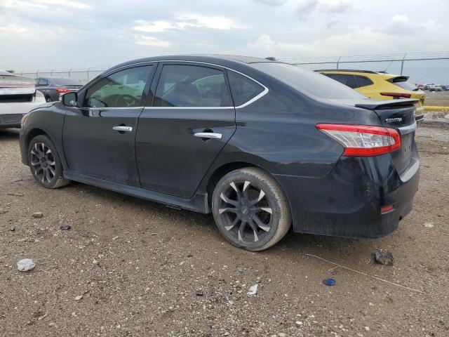 Седани NISSAN SENTRA 2015 Чорний