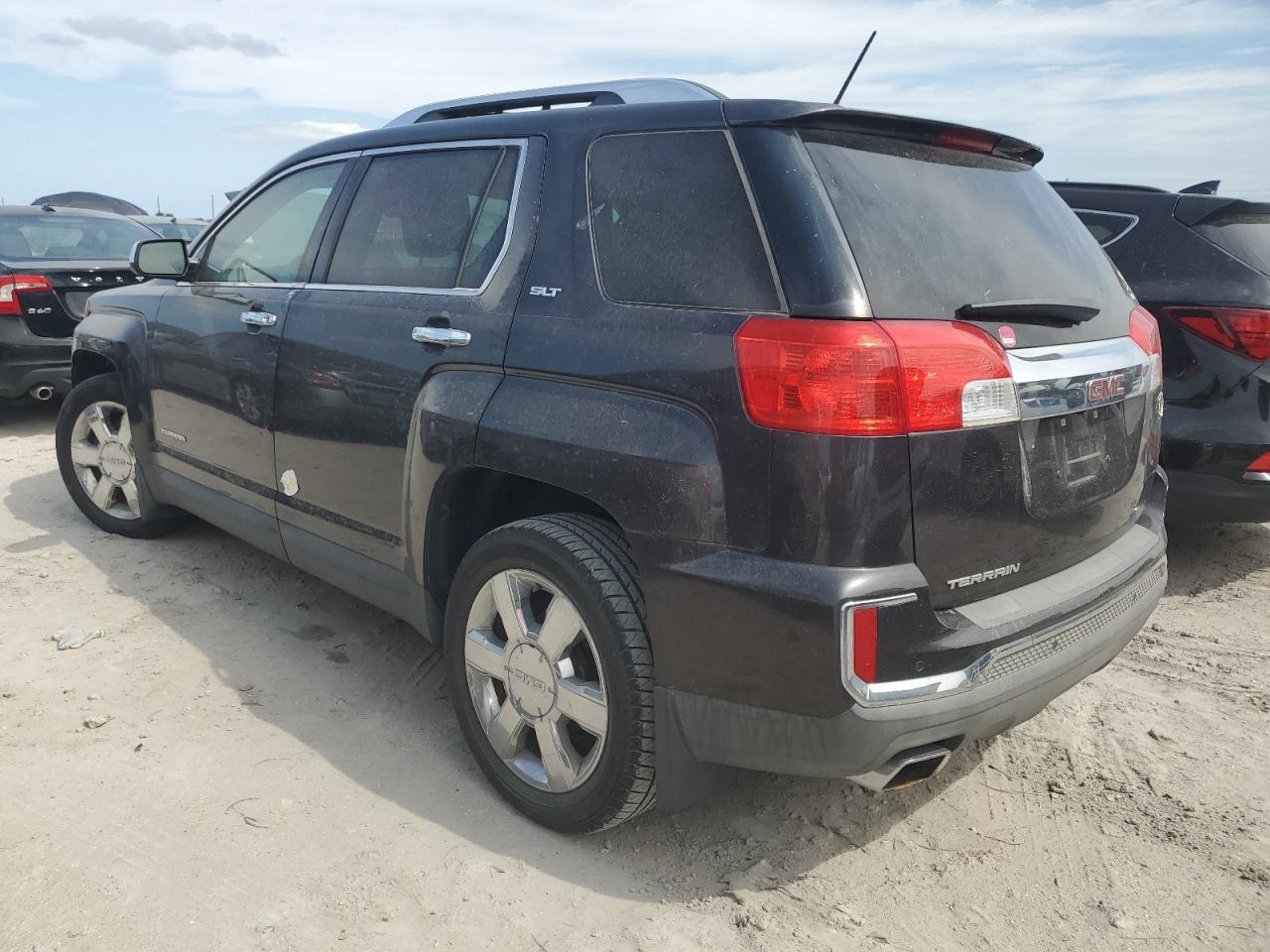 2016 GMC Terrain - Image 2