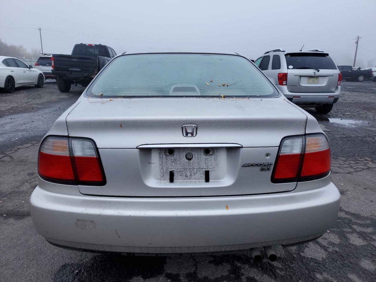 1996 Honda Accord Ex VIN: 1HGCD5667TA197002 Lot: 76937404