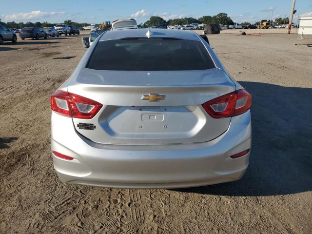  CHEVROLET CRUZE 2017 Srebrny