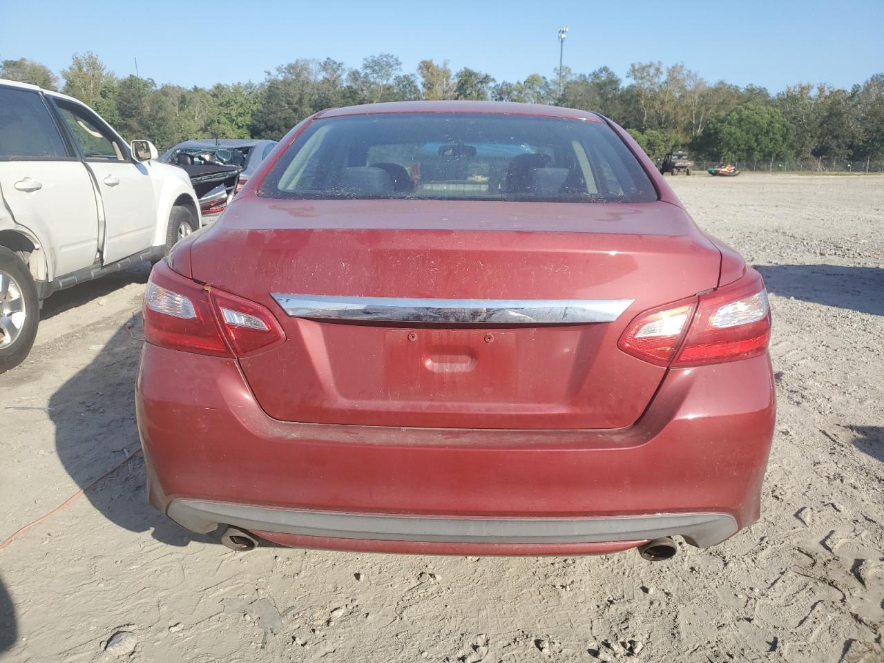 2016 Nissan Altima - Image 6