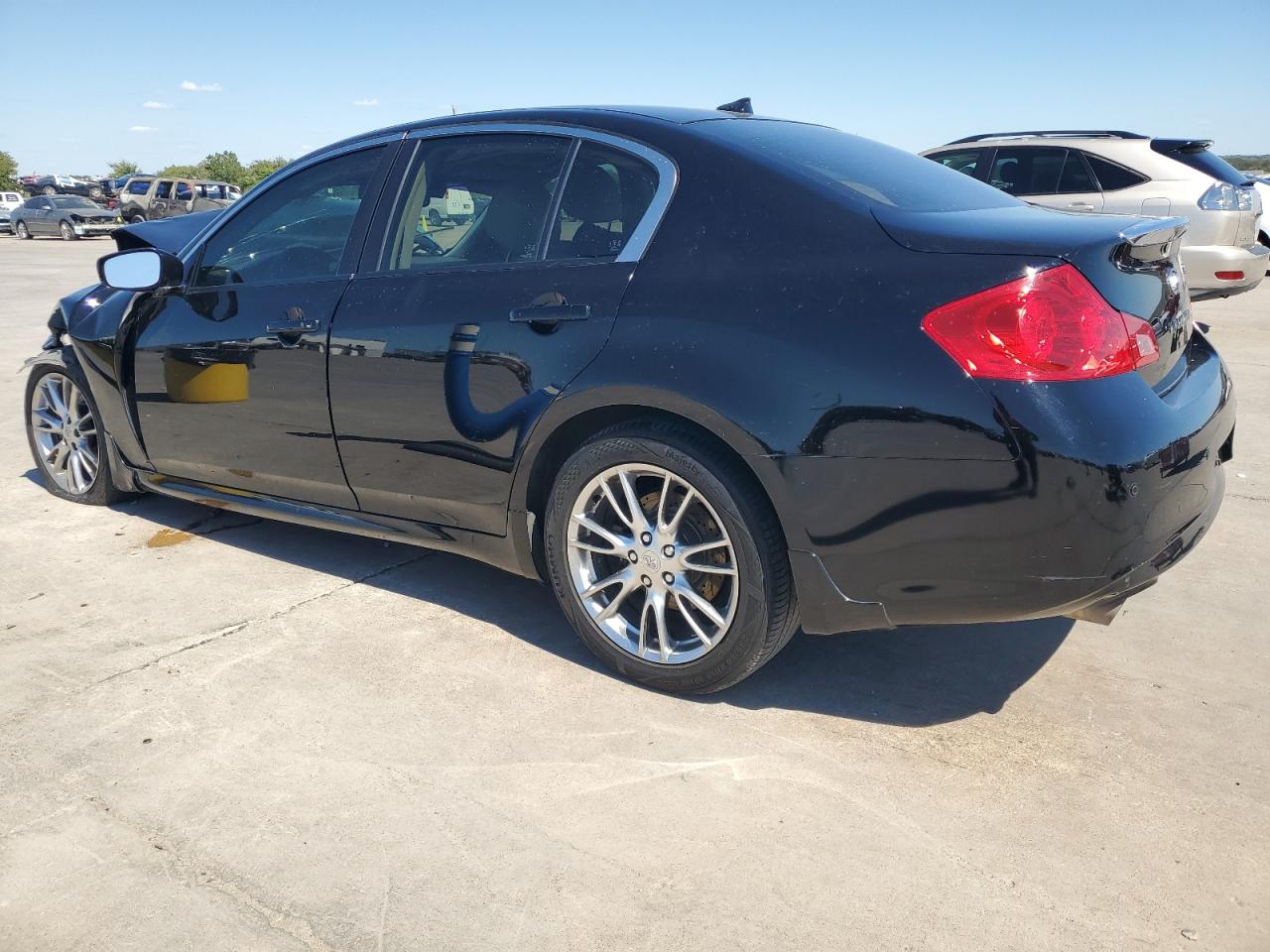 2011 Infiniti G - Image 2