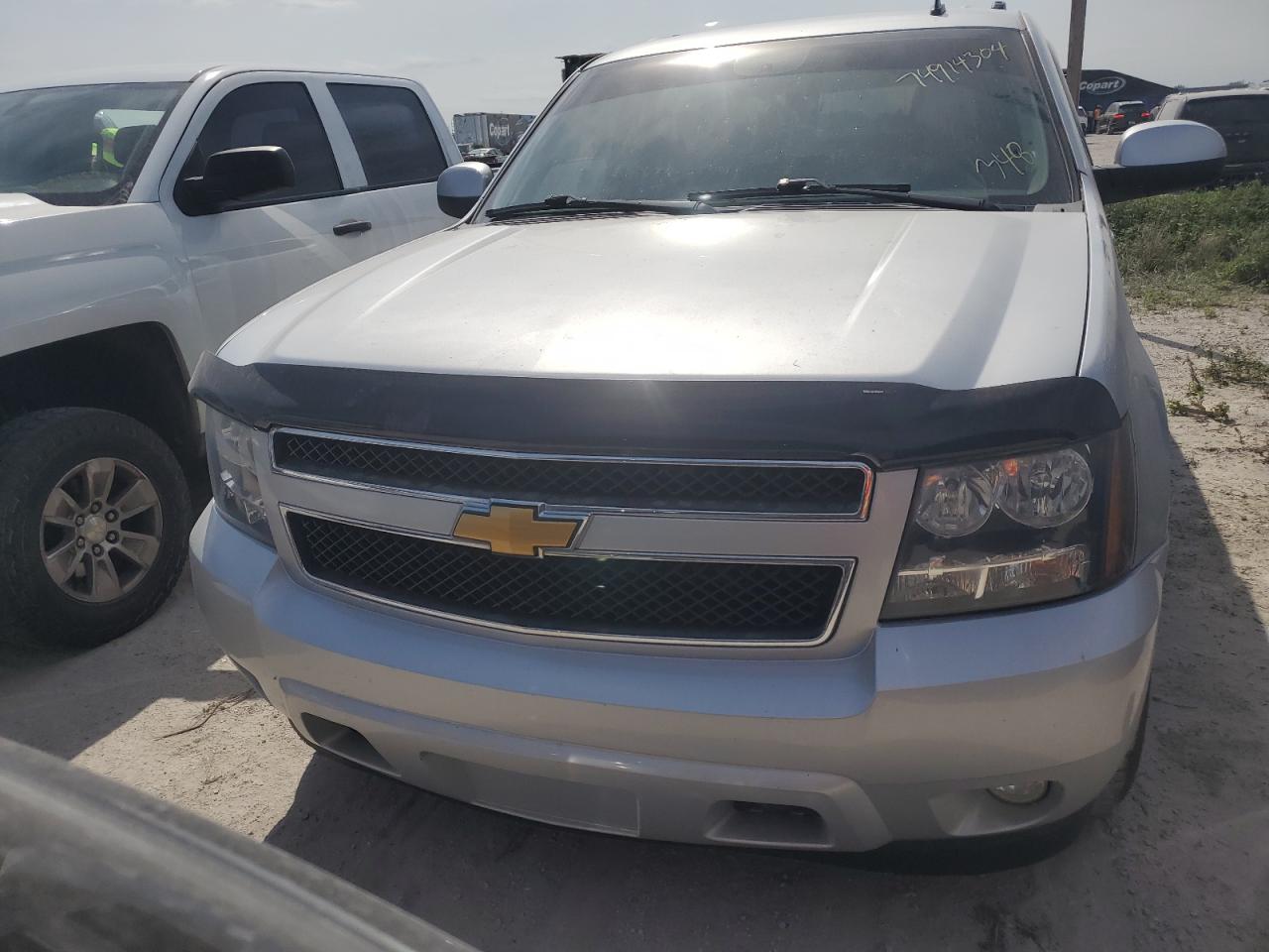 2013 Chevrolet Suburban - Image 5