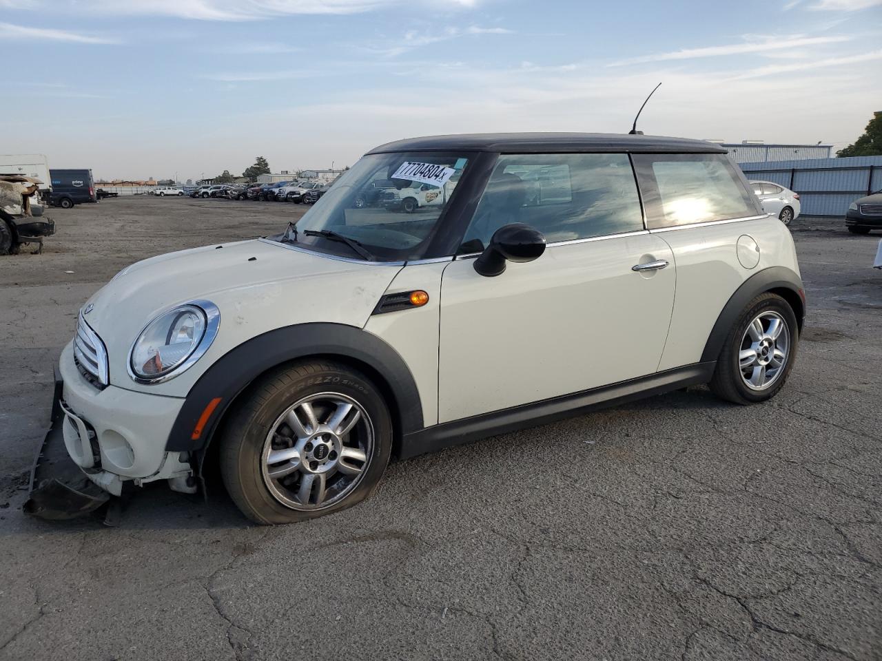 VIN WMWSU3C53DT680015 2013 MINI COOPER no.1