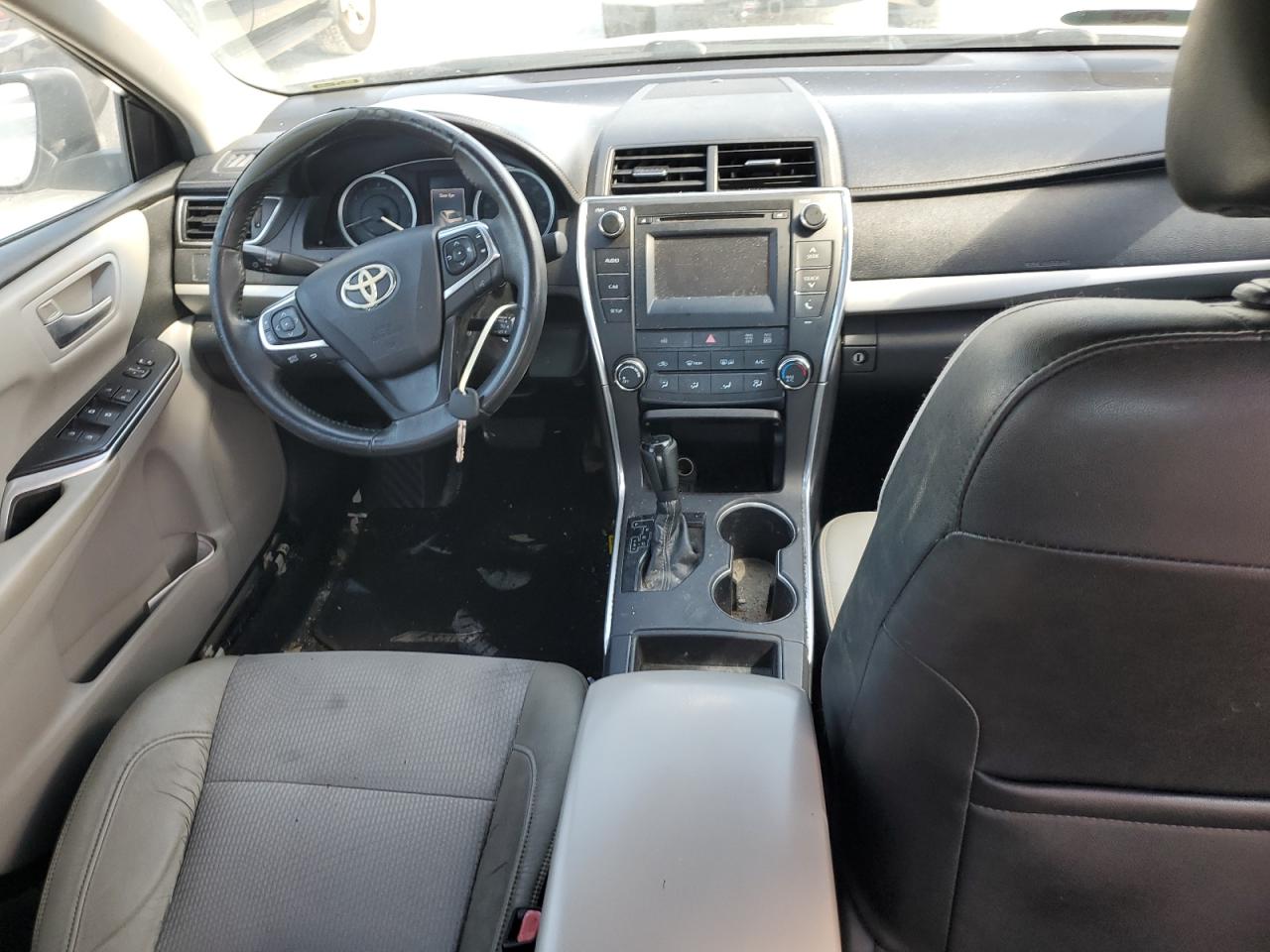 2017 Toyota Camry - Image 8