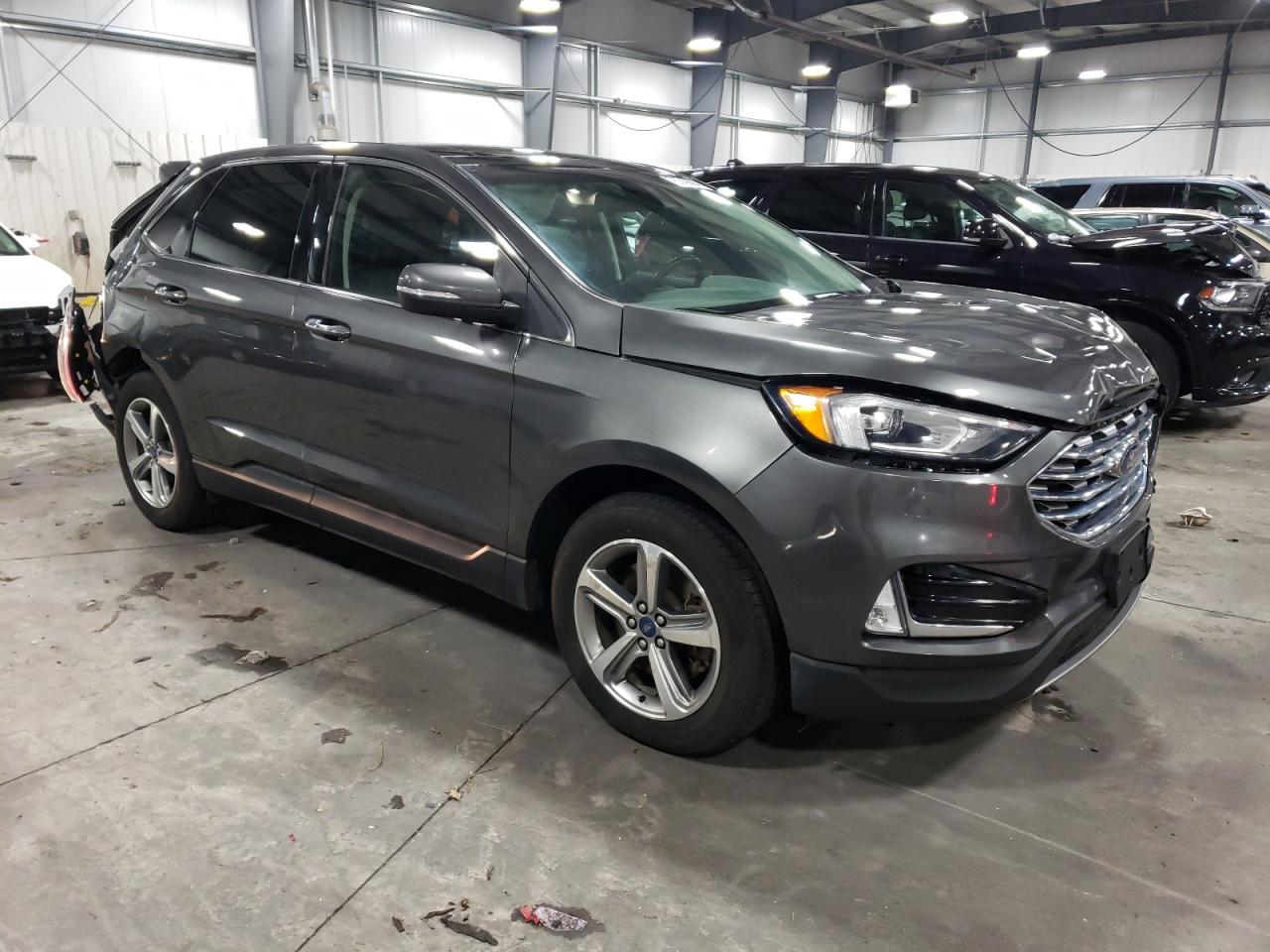 2019 Ford Edge - Image 4