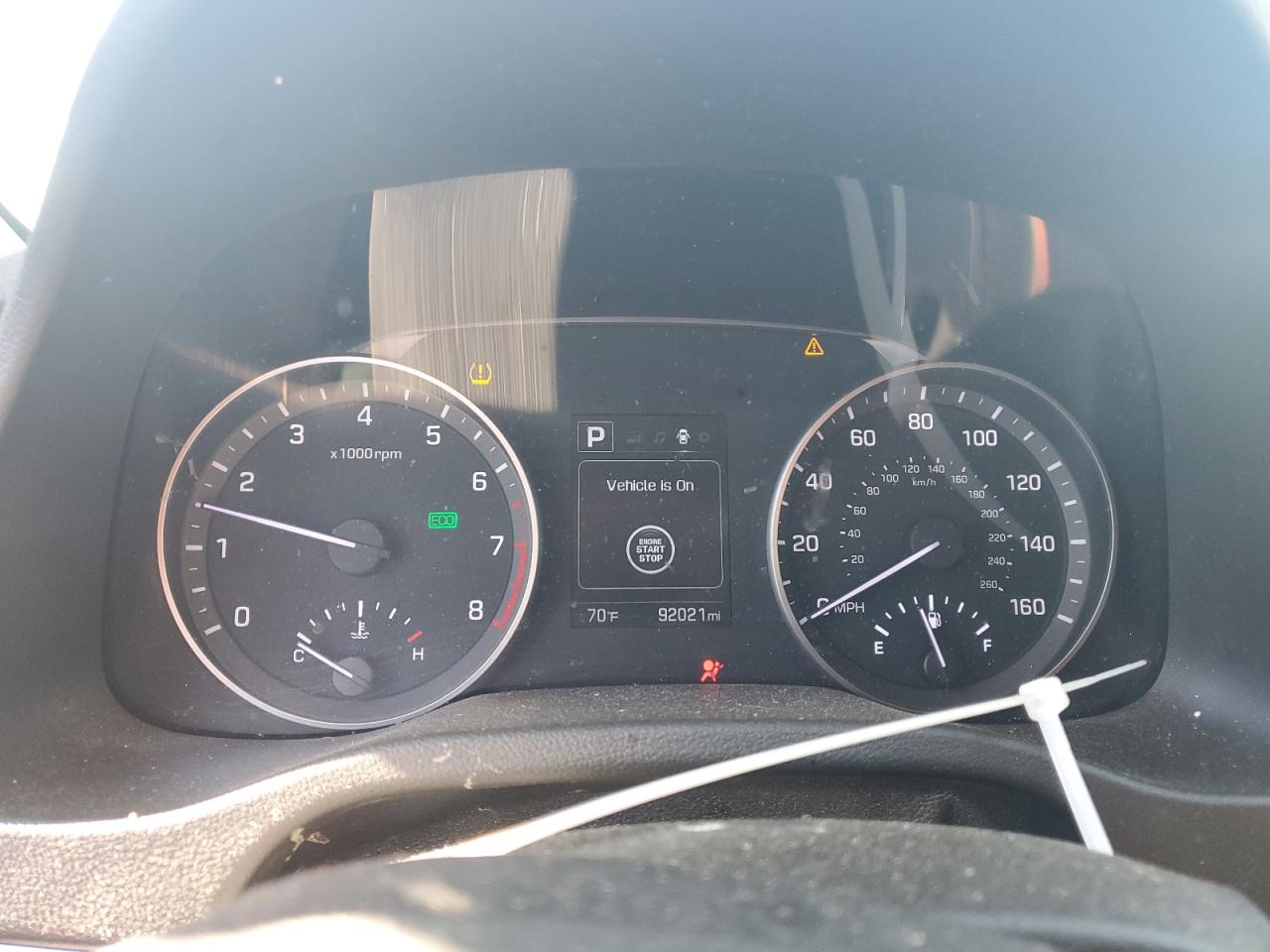 2018 Hyundai Elantra - Image 9