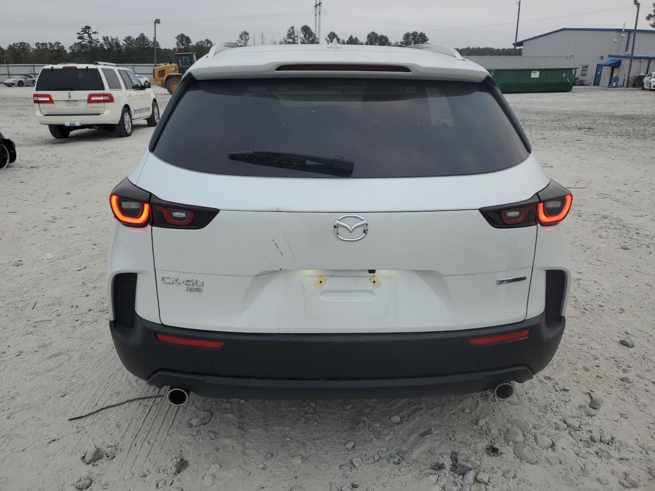 2024 Mazda CX-50 - Image 6