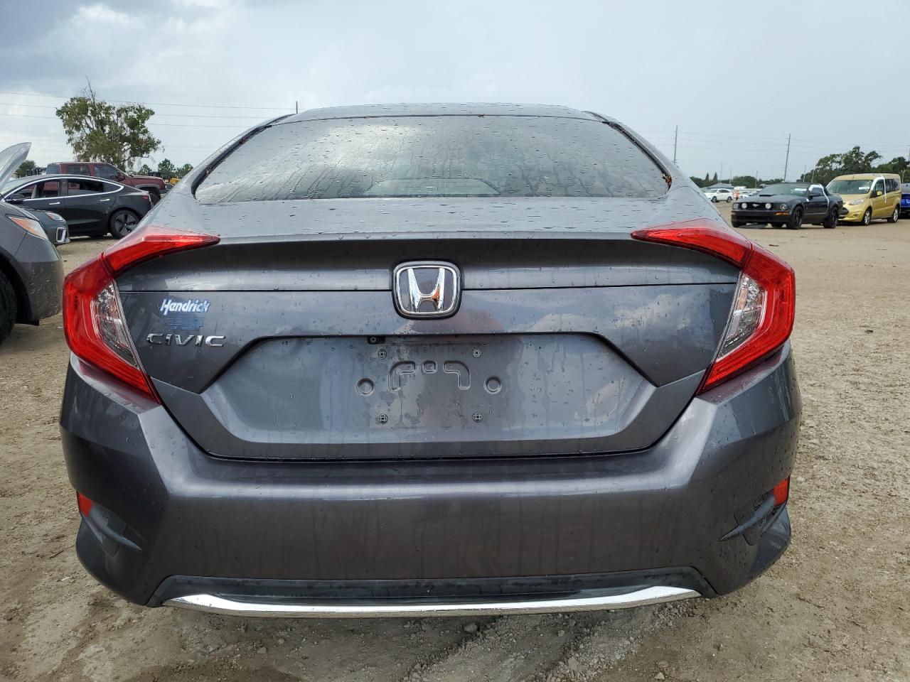 2HGFC2F61KH557704 2019 Honda Civic Lx