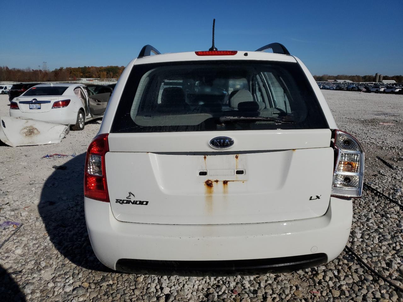 2009 Kia Rondo Base VIN: KNAFG528X97249865 Lot: 77695784