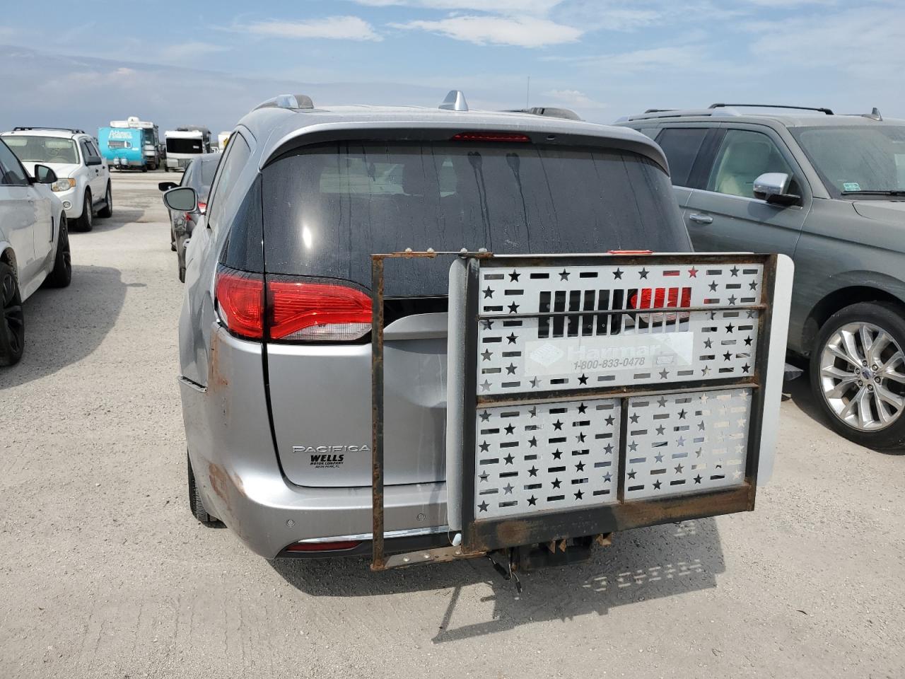 2017 Chrysler Pacifica Touring L Plus VIN: 2C4RC1EG5HR811966 Lot: 76203494