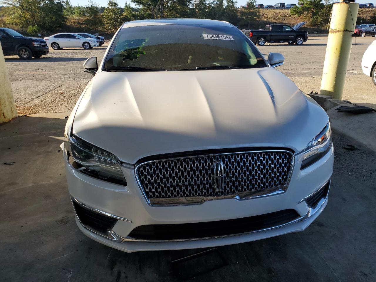2017 Lincoln MKZ - Image 5