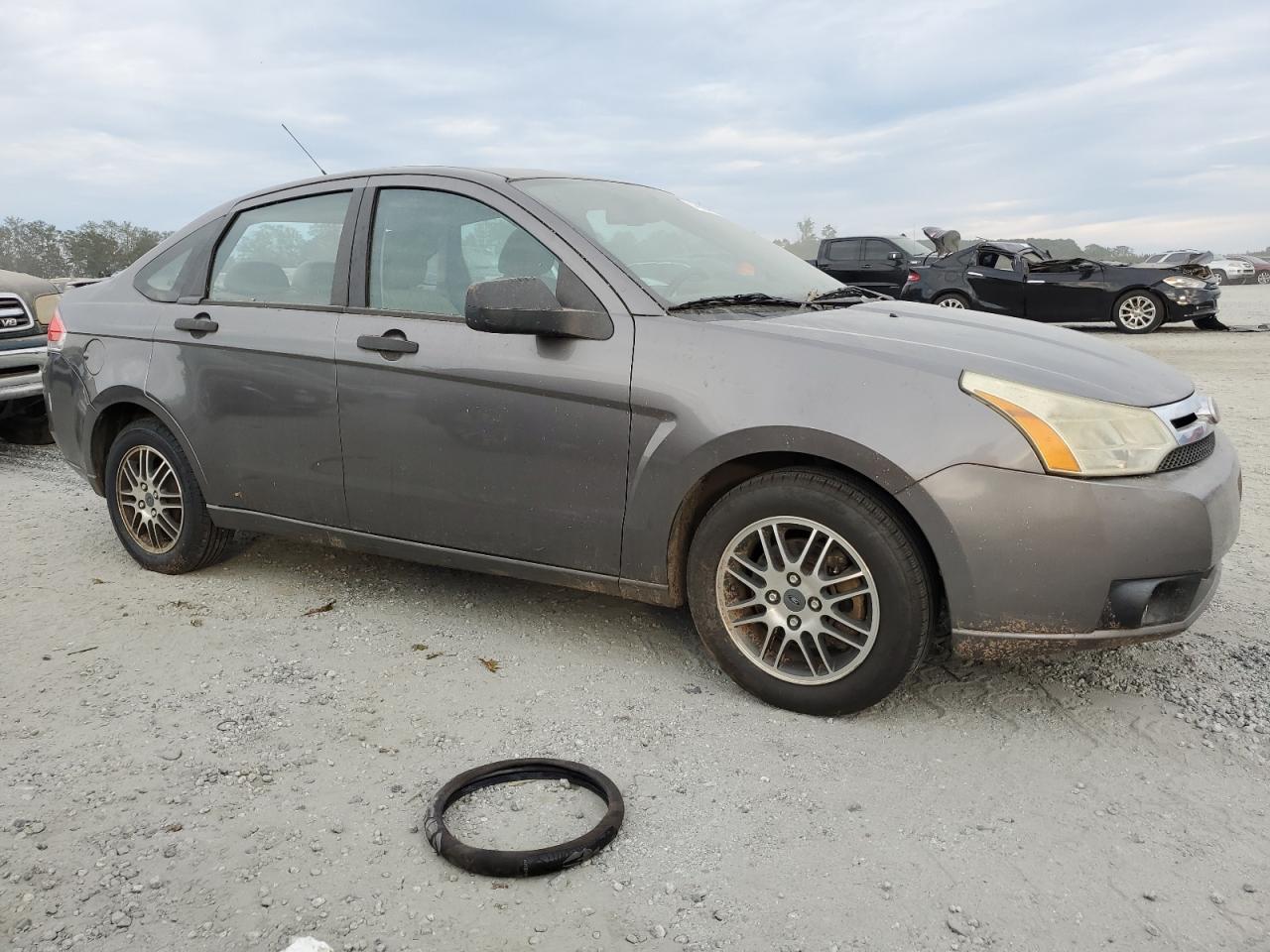 2010 Ford Focus - Image 4