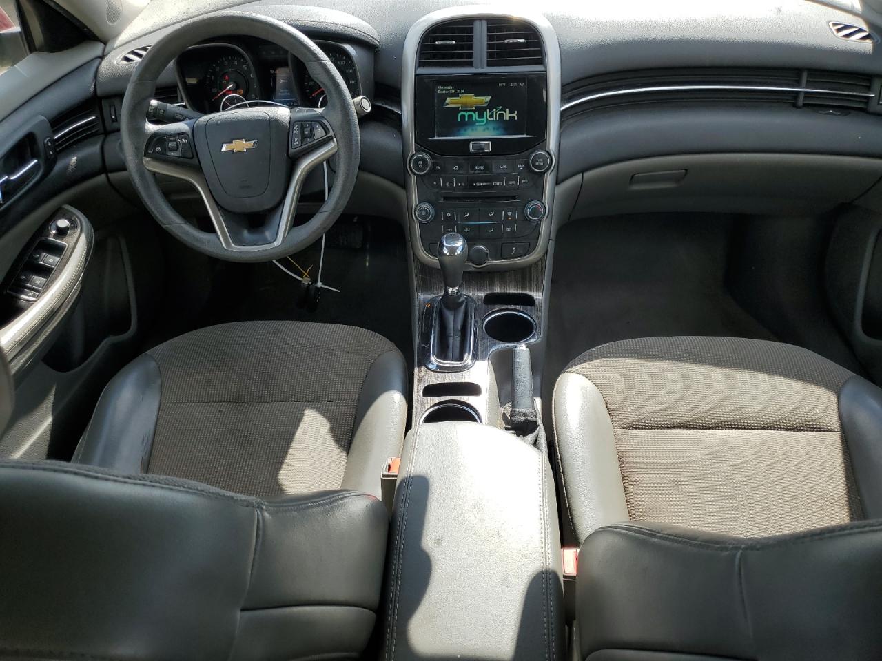 2016 Chevrolet Malibu - Image 8