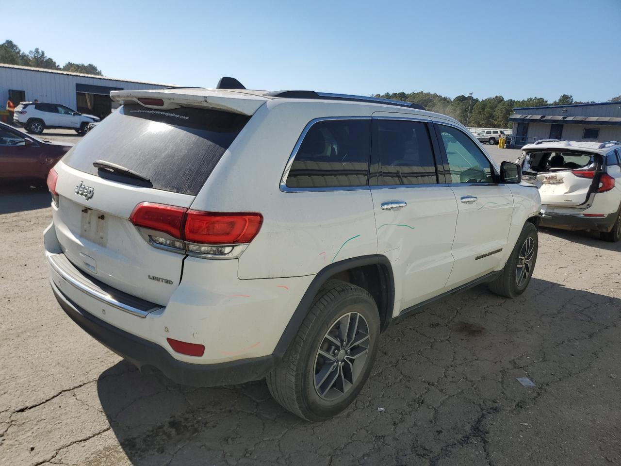 2017 Jeep Grand Cherokee - Image 3