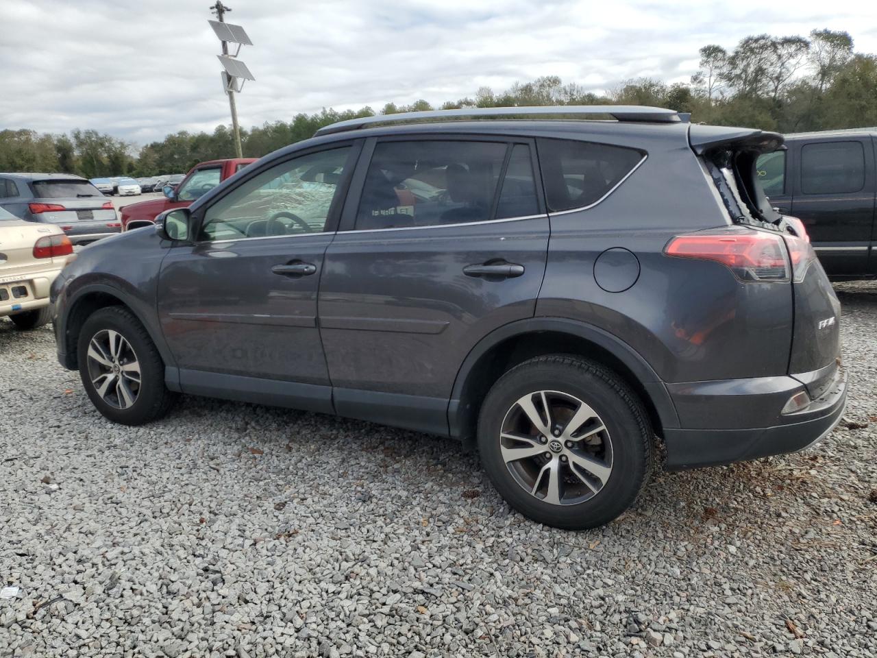 2018 Toyota RAV 4 - Image 2