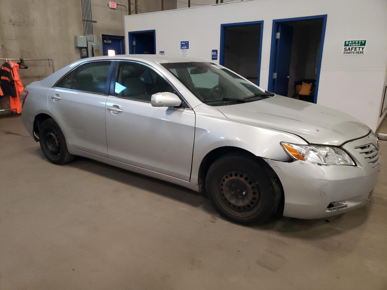 2009 Toyota Camry - Image 4