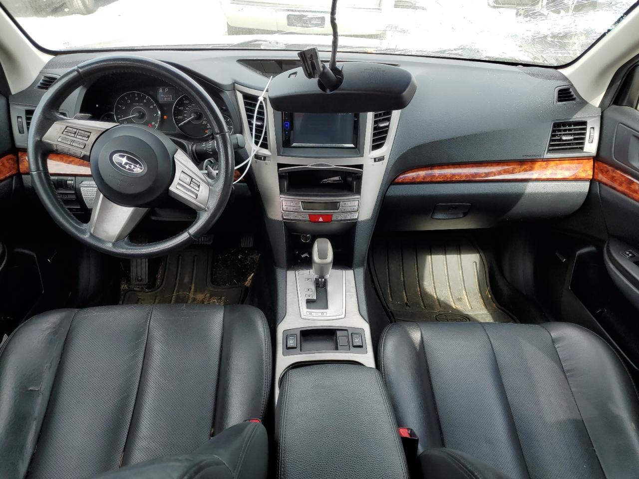 2011 Subaru Outback - Image 8