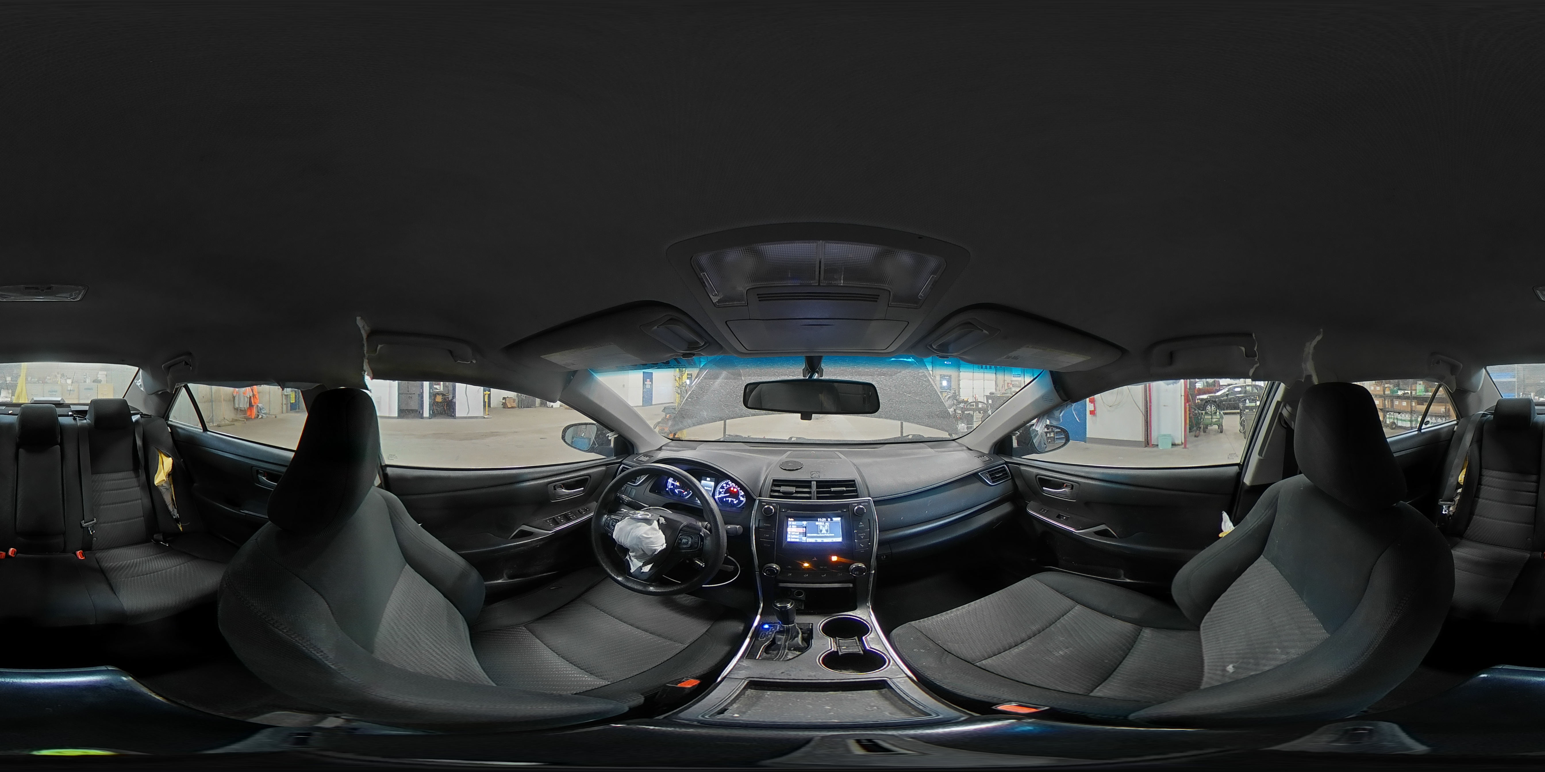 2016 Toyota Camry - Image 12