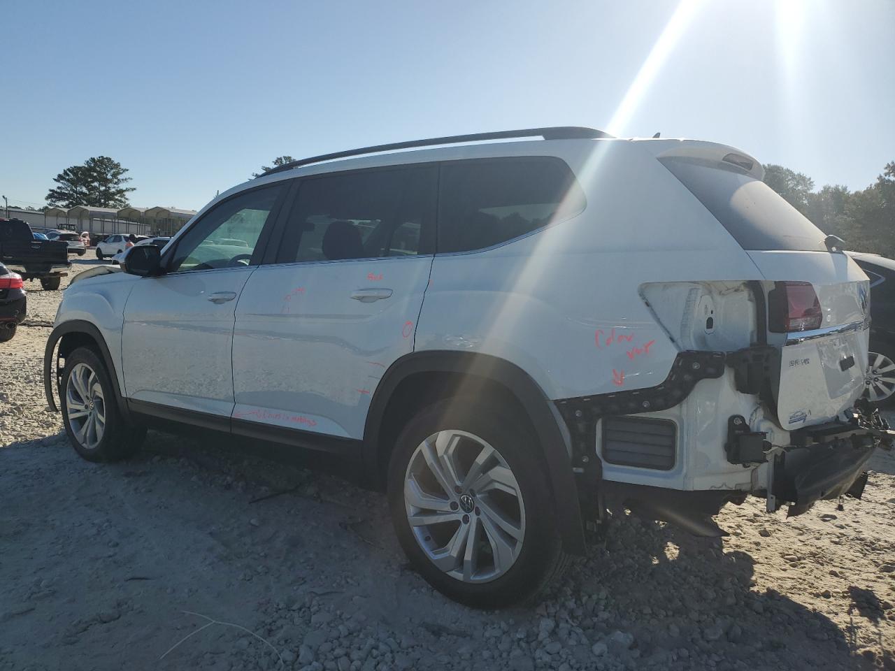 2021 Volkswagen Atlas - Image 2